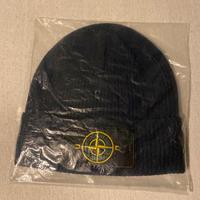 Cappellino stone island come nuovo mai usato