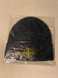 Cappellino stone island come nuovo mai usato