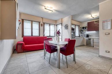 Appartamento di 89 m² con 4 locali e box auto a Bo