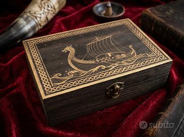 Set Rune Elder Futhark in Legno + Scatola Vichinga