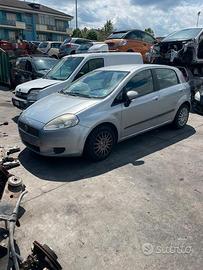 Fiat grande punto anno 2010 1.3 mj disponibili tut