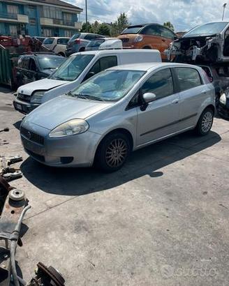 Fiat grande punto anno 2010 1.3 mj disponibili tut