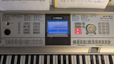 Tastiera Yamaha Portable Grand Piano DGX 305 76 ta