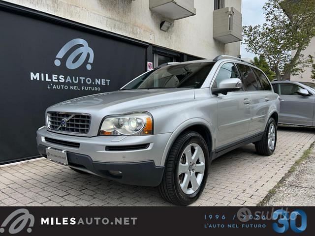 VOLVO XC90 D5 AWD Geartronic Summum Uniproprieta