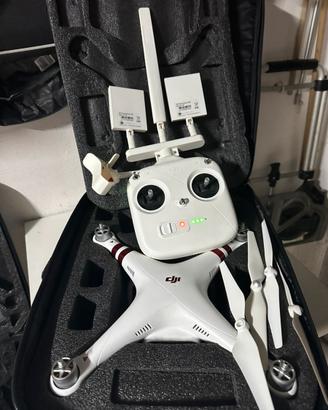 Drone phantom 3 con antenne potenziate