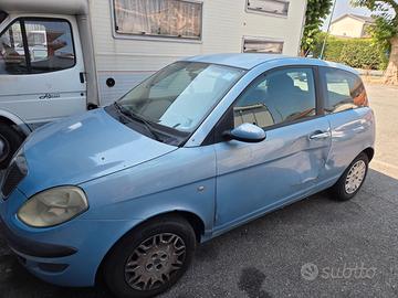 Lancia Y