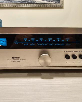 sintonizzatore NIKKO FAM 220