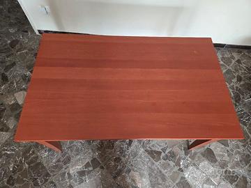 parete attrezzata piu tavolo