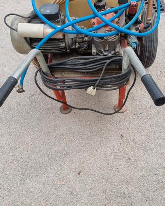 pompa elettrica con motore  per trattamenti