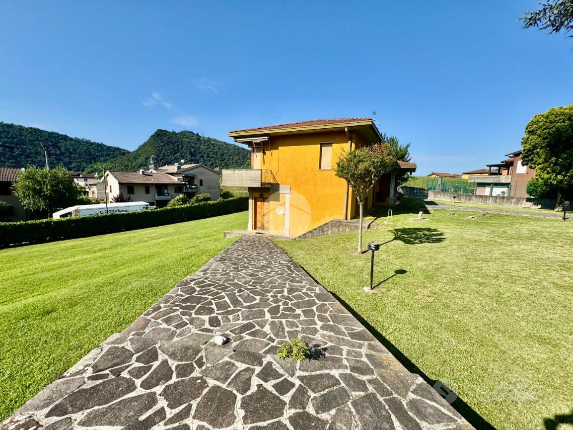 VILLA SINGOLA A PARATICO - Vista 5