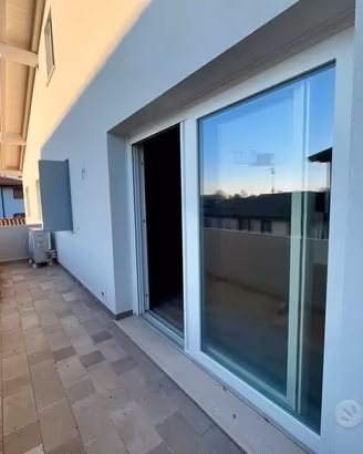 Porta finestra scorrev 200x220  nuova ultimo pezzo