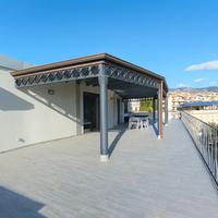 Esclusivo attico in nella centrale Piazza Sella