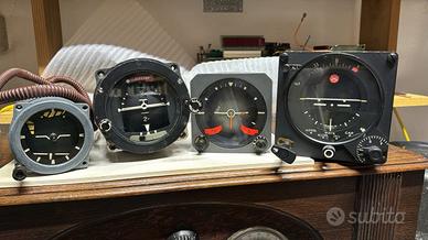 4 strumenti di volo avionica militare