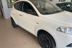 Lancia Ypsilon 0.9 TwinAir 5 porte Metano Ecochic 