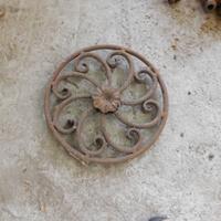 Rosoni in ferro battuto per cancelli o ringhiere