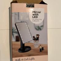 Specchio per trucco con i led