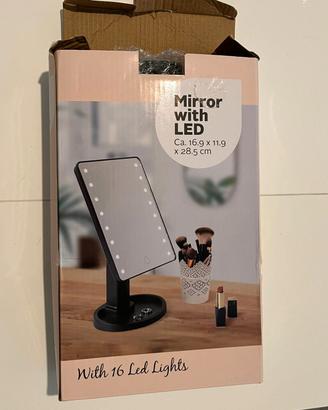 Specchio per trucco con i led