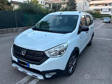 Dacia Lodgy Techroad 1.5 Blue dCi 115 CV 7 posti