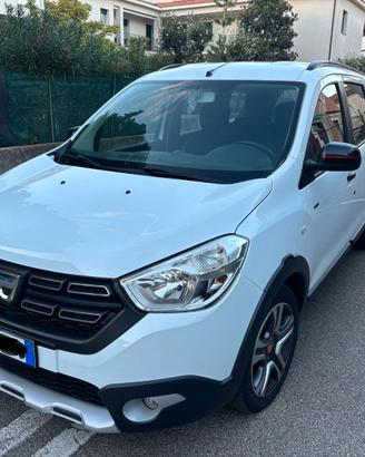 Dacia Lodgy Techroad 1.5 Blue dCi 115 CV 7 posti