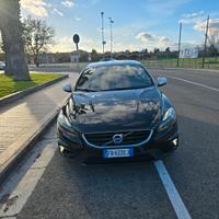 V40 2.0 d4 R-design Momentum 190cv