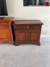 Mobili in legno usati