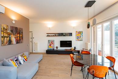 Tavolo Rotondo Riflessi