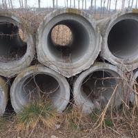 tubi e pozzetti di cemento