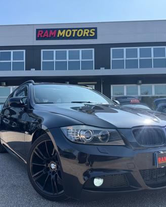 Bmw 320d Touring M-Sport auto tetto navi pelle