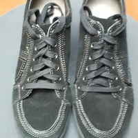 Scarpe sportive con un po' di tacco