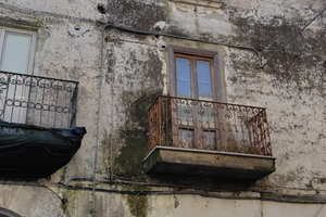 Casa Indipendente da ristrutturare