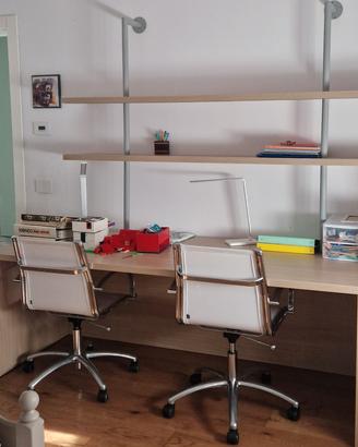 Scrivania doppia con mensole + cassettiera