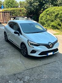 Clio 1.6 full Hybrid intense