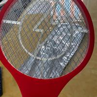 Racchetta piglia insetti elettrica