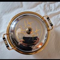 ciotola con coperchio