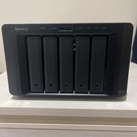 Nas Synology DS1513+(Leggi opzioni con dischi)