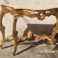 Antica consolle in legno a foglia oro