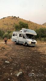 Camper mansardato 7 posti/noleggio
