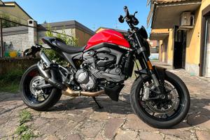 Ducati Monster 937