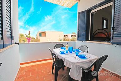 Casa Torre dell'orso 350mt dal mare, pieno centro