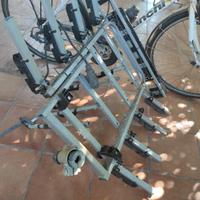 Porta bicicletta da gancio traino