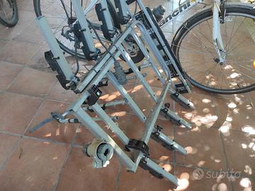 Porta bicicletta da gancio traino