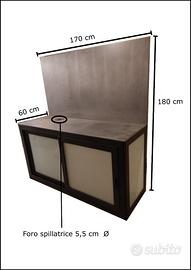 Banco in acciaio spillatore birra