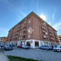 4 LOCALI A CARMAGNOLA