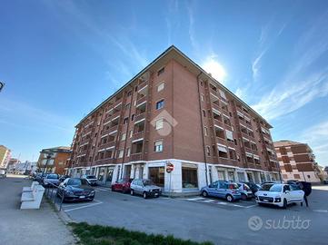 4 LOCALI A CARMAGNOLA