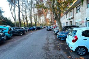 Via valsolda locale magazzino