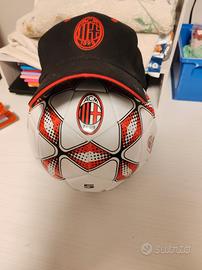 pallone e capellino 