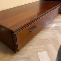 Cassettiera in legno 