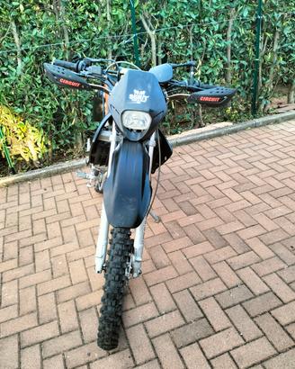 derbi senda R