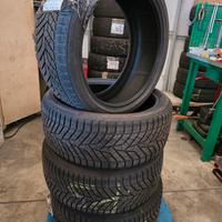 Treno gomme invernali Yokohama 215/40/18