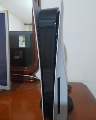 Playstation 5 disc (ps5)  + 2 controller+ 3 giochi